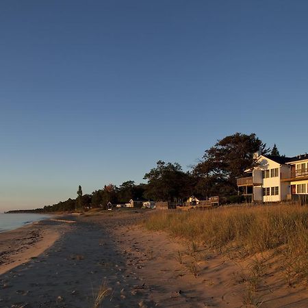 مبيت وإفطار Oscoda Huron House المظهر الخارجي الصورة