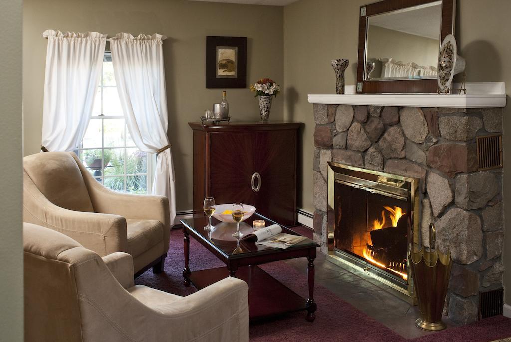 مبيت وإفطار Oscoda Huron House المظهر الخارجي الصورة